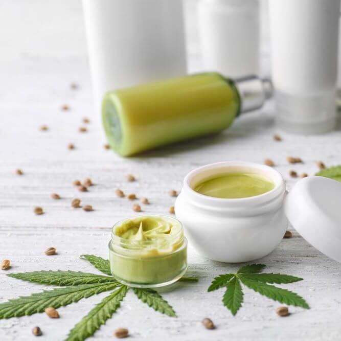CBD: LE NOUVEL INGRÉDIENT COSMÉTIQUE EN VOGUE